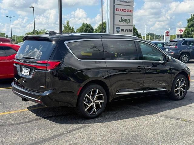 2027 Chrysler Pacifica PACIFICA PINNACLE AWD