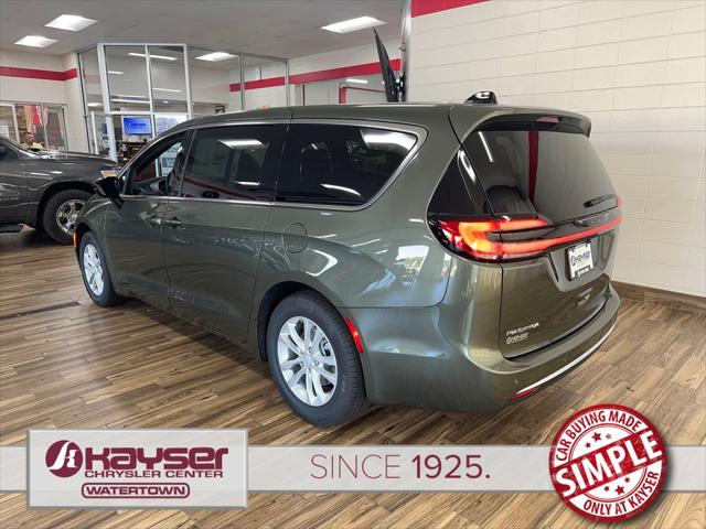 2027 Chrysler Pacifica PACIFICA SELECT