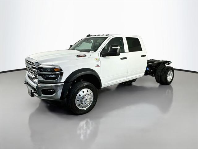 2026 RAM 5500 Chassis RAM 5500 TRADESMAN CHASSIS CREW CAB 4X2 60 CA