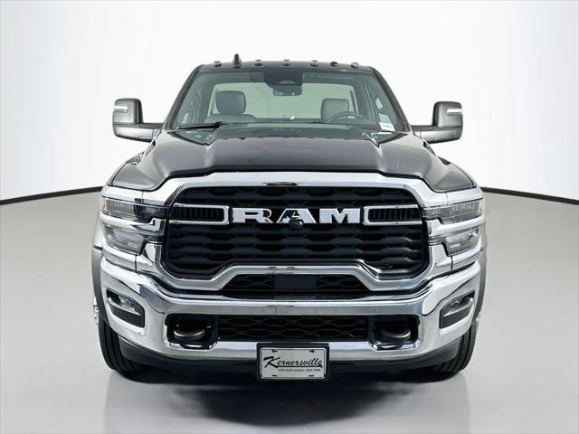 2026 RAM 5500 Chassis RAM 5500 TRADESMAN CHASSIS REGULAR CAB 4X4 84 CA