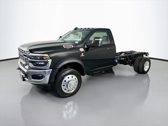 2026 RAM 5500 Chassis RAM 5500 TRADESMAN CHASSIS REGULAR CAB 4X4 84 CA