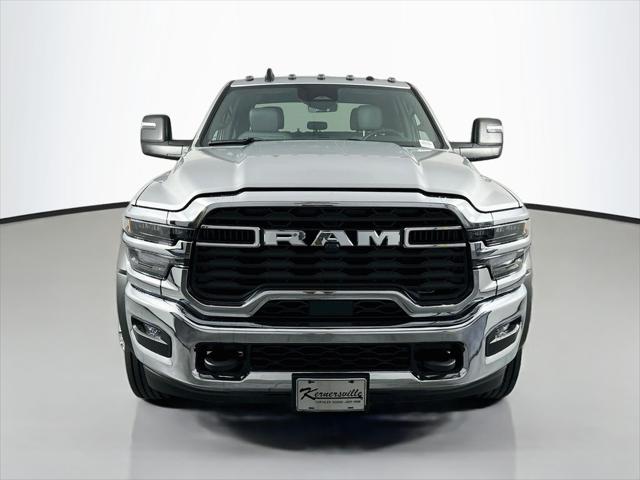 2026 RAM 5500 Chassis RAM 5500 TRADESMAN CHASSIS CREW CAB 4X4 60 CA