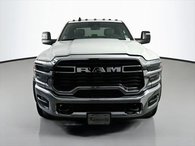 2026 RAM 5500 Chassis RAM 5500 TRADESMAN CHASSIS CREW CAB 4X4 60 CA