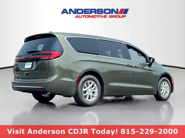2027 Chrysler Pacifica PACIFICA SELECT