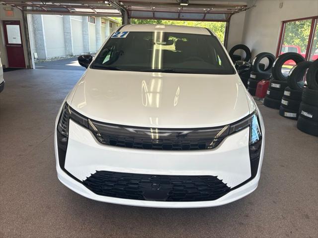 2027 Chrysler Pacifica Select