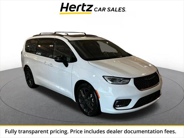 2025 Chrysler Pacifica Limited for sale near Loveland, OH