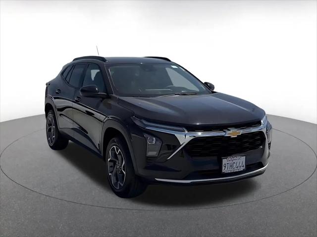 2025 Chevrolet Trax FWD LT