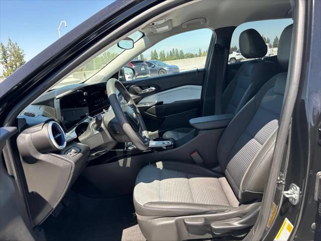 2025 Chevrolet Trax FWD LT