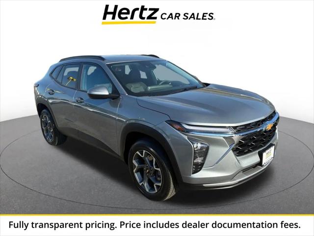 2025 Chevrolet Trax FWD LT for sale in Fresno, CA