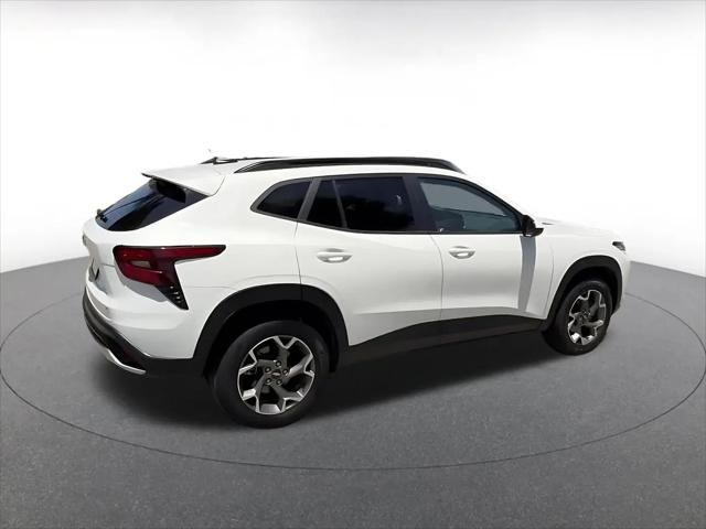 2025 Chevrolet Trax FWD LT