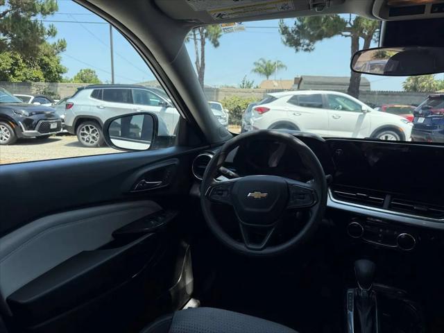 2025 Chevrolet Trax FWD LT