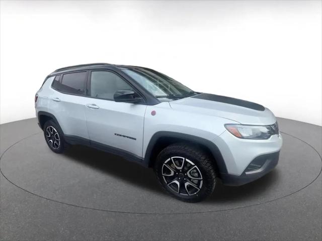 2025 Jeep Compass Trailhawk 4x4