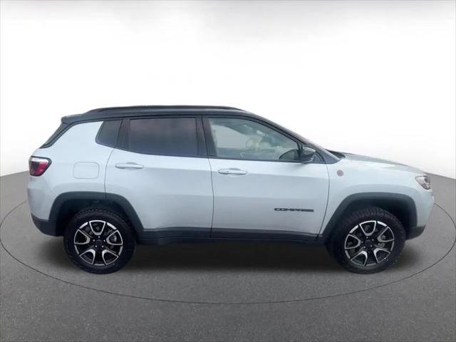 2025 Jeep Compass Trailhawk 4x4