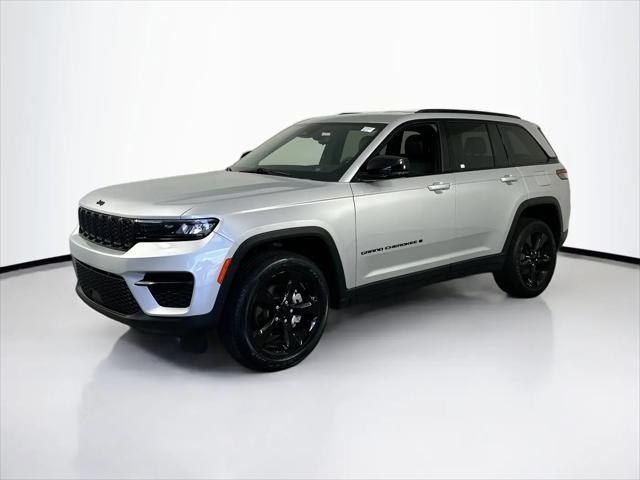 2023 Jeep Grand Cherokee Altitude 4x4 for sale in Palm Harbor, FL