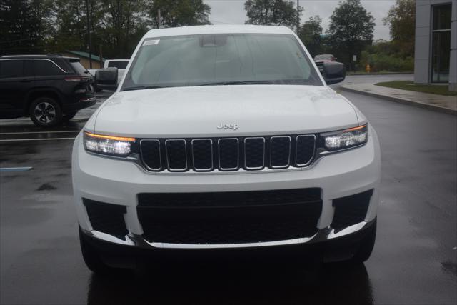 2024 Jeep Grand Cherokee L Laredo 4x4 2024 Jeep Grand Cherokee L Laredo 4x4
