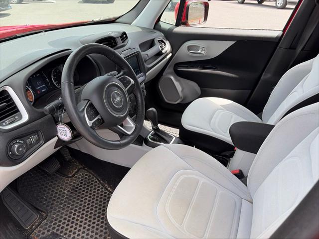 2019 Jeep Renegade Latitude 4x4 2019 Jeep Renegade Latitude 4x4