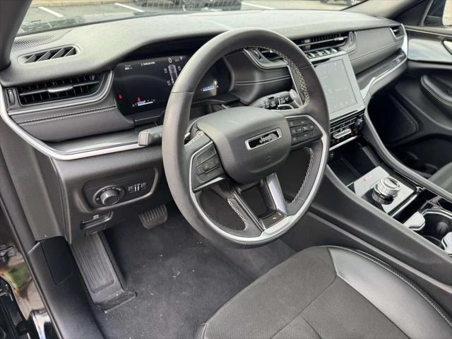 2023 Jeep Grand Cherokee Altitude 4x4 2023 Jeep Grand Cherokee Altitude 4x4