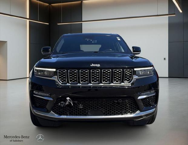 2022 Jeep Grand Cherokee Summit Reserve 4x4 2022 Jeep Grand Cherokee Summit Reserve 4x4