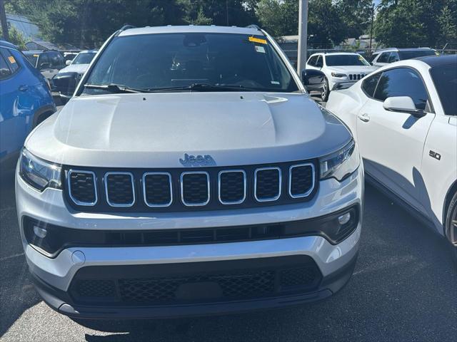 2024 Jeep Compass Latitude 4x4 2024 Jeep Compass Latitude 4x4