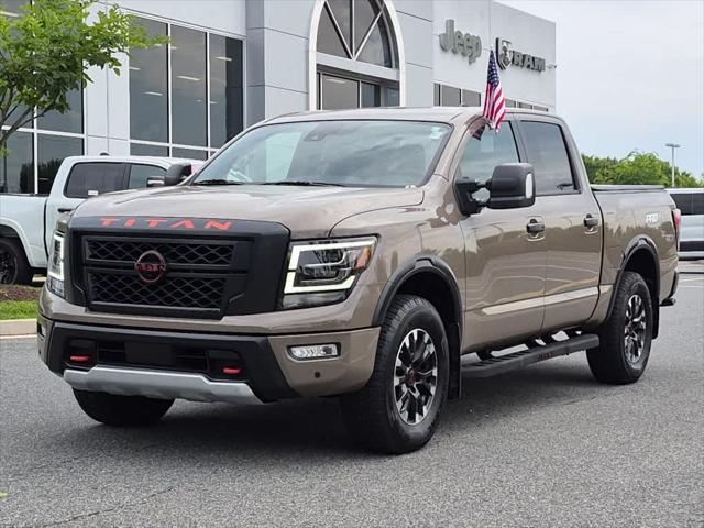 2023 Nissan TITAN Crew Cab PRO-4X 4x4 2023 Nissan TITAN Crew Cab PRO-4X 4x4