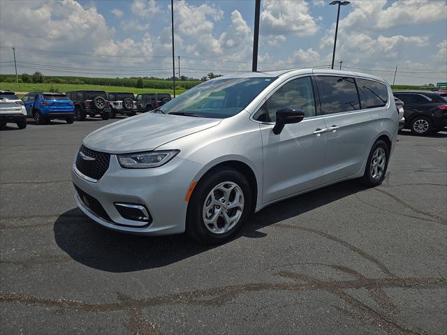2024 Chrysler Pacifica Limited for sale in Jasper, IN
