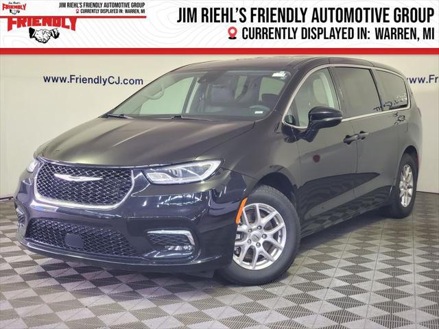 2024 Chrysler Pacifica Touring L for sale in Warren, MI