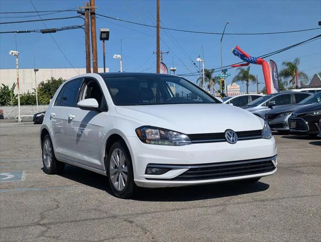 2018 Volkswagen Golf TSI SE