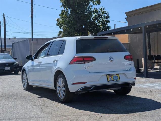 2018 Volkswagen Golf TSI SE