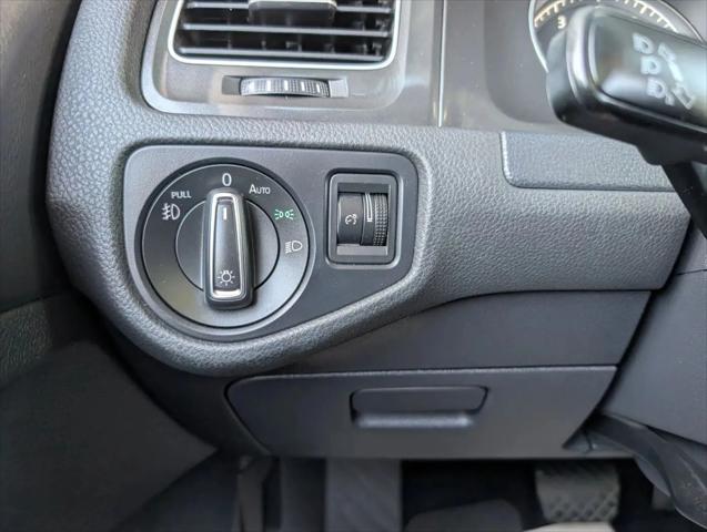 2018 Volkswagen Golf TSI SE
