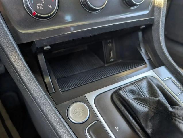 2018 Volkswagen Golf TSI SE