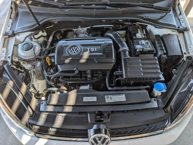 2018 Volkswagen Golf TSI SE