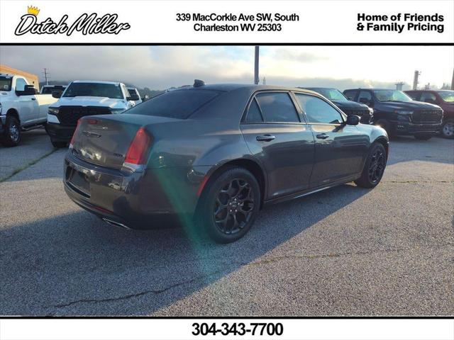 2022 Chrysler 300 Touring L AWD 2022 Chrysler 300 Touring L AWD