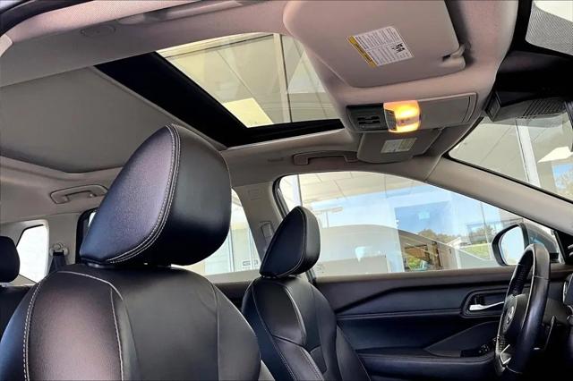 2022 Nissan Rogue SL FWD