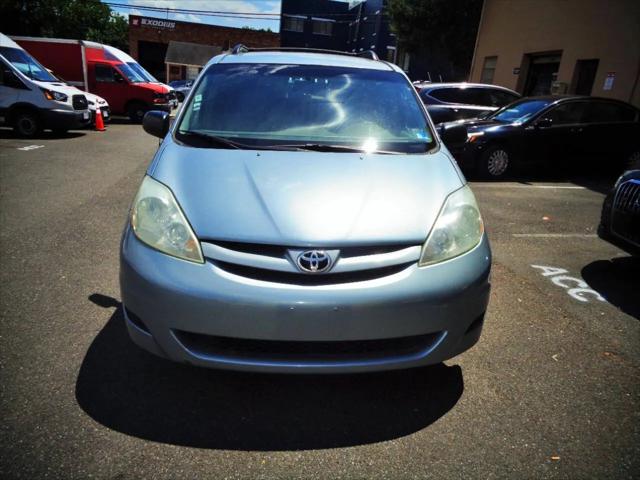 2006 Toyota Sienna LE for sale in Alexandria, VA