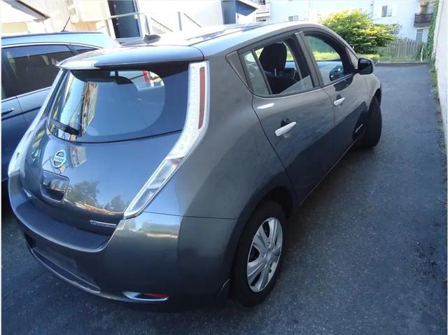 2013 Nissan LEAF S