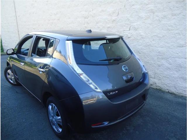 2013 Nissan LEAF S