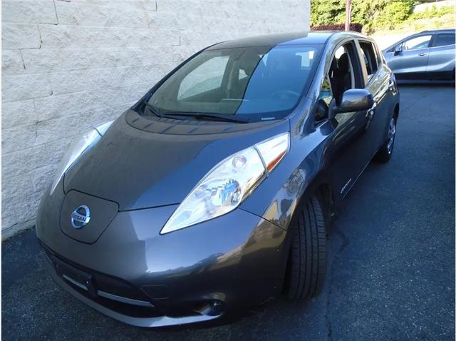 2013 Nissan LEAF S for sale in Everett, WA
