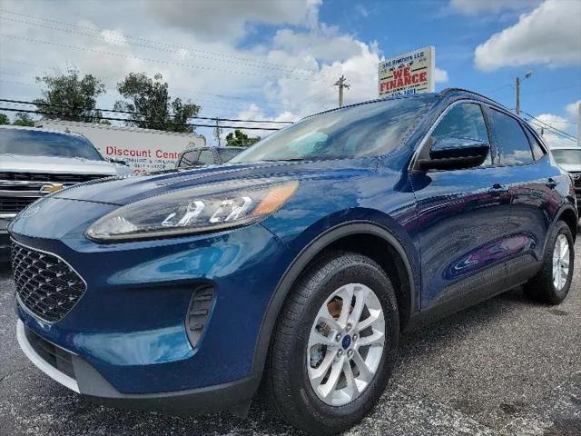 2020 Ford Escape SE