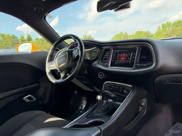 2017 Dodge Challenger SXT
