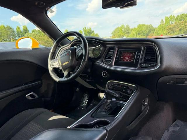 2017 Dodge Challenger SXT