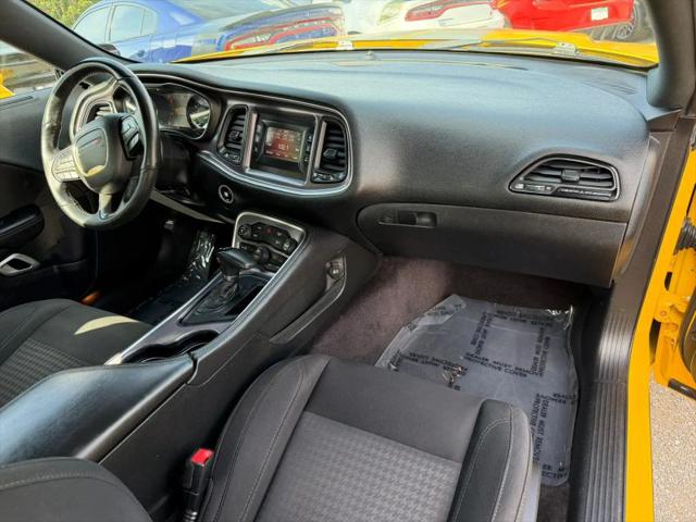 2017 Dodge Challenger SXT