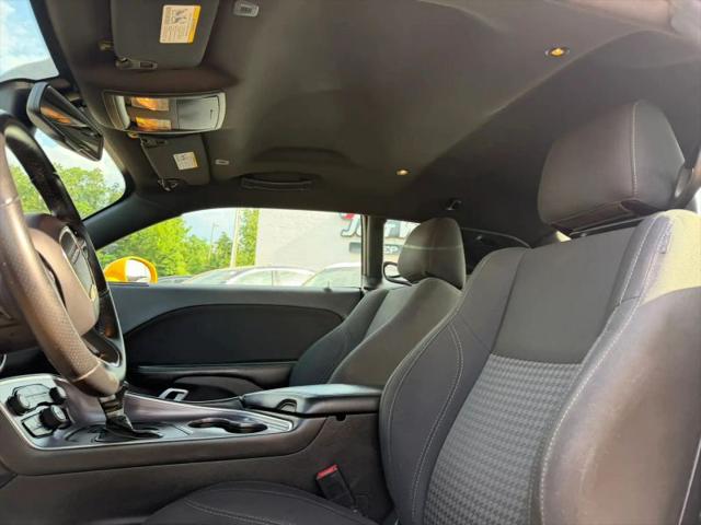 2017 Dodge Challenger SXT