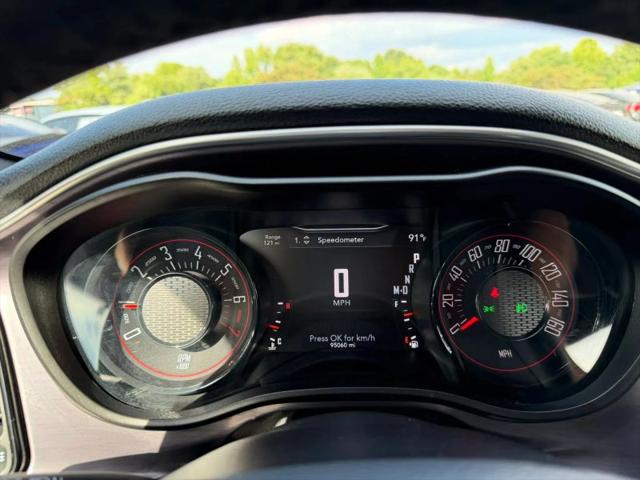 2017 Dodge Challenger SXT