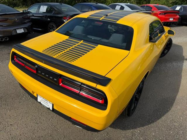 2017 Dodge Challenger SXT