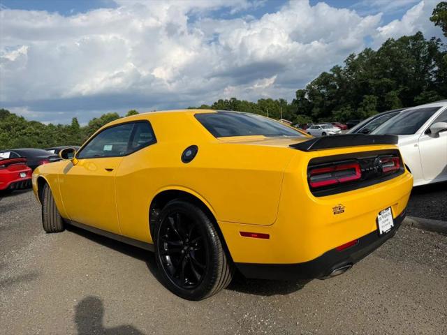 2017 Dodge Challenger SXT