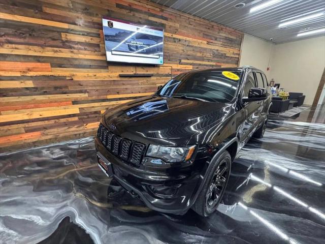 2019 Jeep Grand Cherokee Upland 4x4 for sale in Oswego, IL