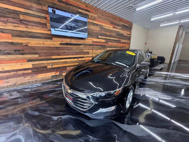 2020 Chevrolet Malibu FWD 1FL for sale in Oswego, IL