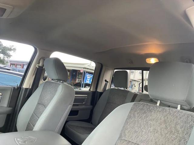 2017 Ram 1500 Big Horn Crew Cab 4x2 5'7" Box