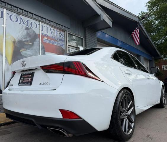 2017 Lexus IS 200t 200t