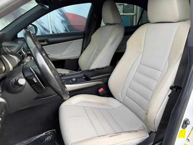 2017 Lexus IS 200t 200t